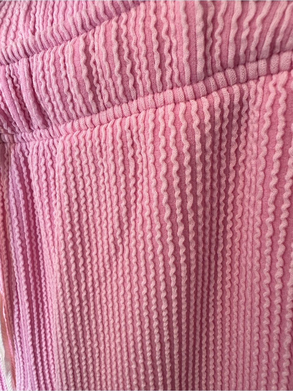 EUC🩷Zenana Raised Rib Short Sleeve Tee & Pants Set light pink - Picture 7 of 10